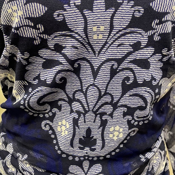 INC V neck Blue/White Motif Sheer Top - Picture 2 of 8